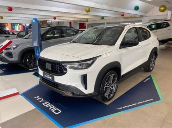 FIAT FASTBACK 1.0 TURBO 200 HYBRID IMPETUS CVT